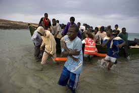 La migración humana es la actividad por medio de la cual una persona cambia de lugar de es por eso que en determinados momentos de su vida se ven en la necesidad de mudarse o desplazarse de. Que Es La Migracion Definicion Caracteristicas Y Tipos Como Funciona Que