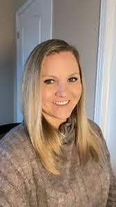 Leah Dryden's Instagram, Twitter & Facebook