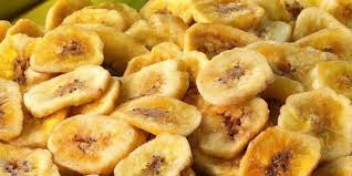 Buah yang dagingnya berwarna putih kekuningan ini apabila dibiarkan atau disimpan terlalu lama, teksturnya akan berubah menjadi lembek. 6 Resep Cara Membuat Keripik Pisang Aneka Rasa Yang Renyah Merdeka Com