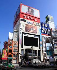 日本最大級「新宿アルタビジョン」の特徴は？LEDビジョンの広告利用のメリットを解説 - LED TOKYO | 2022年導入面積日本No.1