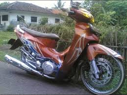 Karisma didesain untuk bisa memenuhi kebutuhan masyarakat secara efisien. Motor Trend Modifikasi Video Modifikasi Motor Honda Karisma Ceper Airbrush Terbaru Youtube