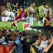 Hafta karşılaşması fenerbahçe, kadıköy'de ezeli rakibi galatasaray'ı ağırlayacak. Fanatik On Twitter Derbi Tarihinden Unutulmaz Kareler Galatasaray 0 1 Fenerbahce Goller Marcio Nobre 45 27 11 2005