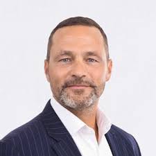 Patrick Stauber: «A Modern Private Banking Hybrid?»