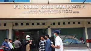 Installations created using manjaro iso defaults to official instagram of tribun pekanbaru, the local breaking news. Nasabah Geruduk Kantor Solid Gold Berjangka Bandar Lampung Ini Tuntutannya Halaman 2 Tribunnews Com