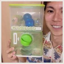 100均手作りおもちゃ ダイソー3品で ガチャソー を自作しmax 手作りおもちゃ 100均 手作り ガチャガチャ 手作り