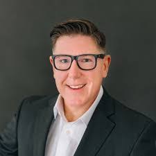 Sean Moritz's Instagram, Twitter & Facebook