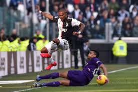 Umur 30 tahun), umumnya dikenal sebagai douglas costa atau douglas, adalah seorang pemain sepak bola brasil yang bermain untuk bayern münchen, dengan status pinjaman dari juventus.dia berposisi sebagai winger. Douglas Costa Is Juventus Best Option For The No 10 Spot Black White Read All Over
