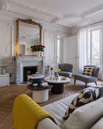 75 Inspirations Pour Decorer Un Appartement Haussmannien Decoration Salon Appartement Deco Appartement Deco Maison