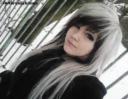 Pin By Biinha Caf On Dyed Emo Hair Hair Styles Emo Scene Hair