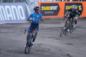 The movistar team will enjoy mikel landa making part of its roster from january 1st, 2018. Mikel Landa Se Estrena Con El Movistar Ganando A Lo Valverde En La Tirreno Adriatico Ciclismo