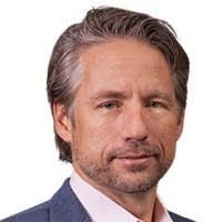 Ken Lester's Instagram, Twitter & Facebook