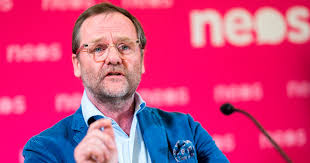 Sepp schellhorn, präsident der österreichischen hoteliervereinigung (öhv), begrüßt, dass das kulturfestival kontracom06 heuer erstmals in der stadt salzburg stattfindet. O 0tcd4e7venam