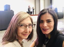 Buenas noticias para Jalisco! Con escuelas dignas, maestras y maestros  capacitados vamos a lograr la #Refundación de nuestro estado. Hoy, junto a  Mara Robles, arrancamos el día acompañando a Enrique Alfaro Ramírez