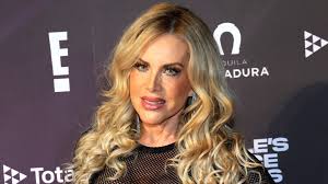 Lorena Herrera revela una de sus herramientas para cuidar de su salud  mental - La Opinión