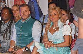 Willi herren und jasmin haben sich getrennt. Willi Herren Soll Seine Frau Jasmin Geschlagen Haben Promiflash De