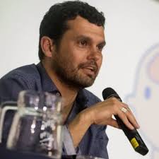 Súmate a la campaña de jaime bassa, descarga el decálogo y cuéntanos tus ideas. Abogado De La Uv Jaime Bassa Presenta Su Libro Constituyentes Sin Poder Una Critica A Los Limites Epistemicos Del Derecho Moderno En Feria Internacional Del Libro De Vina Del Mar La