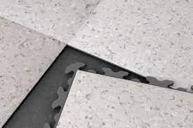 With its click system it can be installed fast and easily also without bonding, which means with the floating method during. Pvc Fliese Solid Decor