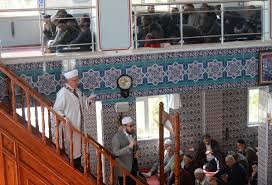 ديننا دين لا يعرف البغي ولا الاعتداء ولا يتشوف للدماء وإنما يعرف الحفاظ على الأوطان والأعراض والدفاع عن الوطن وحمايته. Ø®Ø·Ø¨ Ø§Ù„Ø¬Ù…Ø¹Ø© ÙÙŠ ØªØ±ÙƒÙŠØ§ Ù…Ù†Ø¨Ø± Ù„Ù„Ø¯Ø¹Ø§ÙŠØ© Ø§Ù„Ø³ÙŠØ§Ø³ÙŠØ© Ù„Ø£Ø±Ø¯ÙˆØºØ§Ù† Ù„ÙŠÙØ§Ù†Øª Ù†ÙŠÙˆØ²