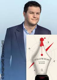 Au même moment, une femme morte crucifiée est découverte sur les côtes de l'île. Exceptionnelle Dedicace Avec Guillaume Musso Autour De Son Livre La Vie Secrete Des Ecrivains Calmann Levy 2019 Libraires Du Sud