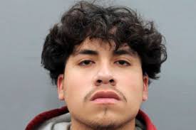 Who is Frank DeLeon Jr and what is he accused of?