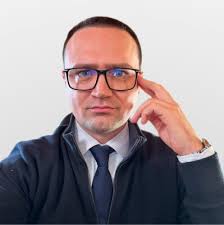 OpenAI vs Google: Which AI builds better rep knowledge base?