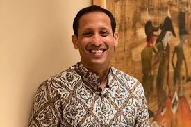 Ambil langkah pertama, ujar nadiem dalam pidato pada peringatan hari guru nasional di. Teks Pidato Mendikbud Nadiem Makarim Peringati Hari Guru Nasional 25 November 2020 Besok Pikiran Rakyat Bogor