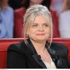21.1.1962 (58 let) verdun, meuse, francie. Isabelle Nanty Biographie News Photos Et Videos Tele Loisirs