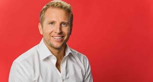 However q+a has struggled to retain its ratings following a switch to a. Hamish Macdonald To Leave Q A And The Abc After 18 Months