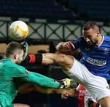 The term is commonly used to include graduates of the us army ranger school, even if they have never served in a ranger unit. Glasgow Rangers Slavia Prag Torwart Nach Kung Fu Tritt Blutuberstromt Welt