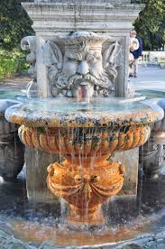 Fountain Outside The Entrance To The Borghese Gallery Rome Roma Italia Roma Fuentes De Agua