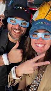 POV: Watching a Coldplay show through the Moon Goggles., -, Assistindo ao  show do Coldplay com os Moon Goggles., #coldplay