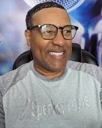 Kevin Robertson's Instagram, Twitter & Facebook