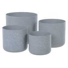 This is because it is the cheapest container for commercial growers to use. Buy Set Of 4 Plastic Plant Pots Grey Online Azuma Outdoor Azumaoutdoor