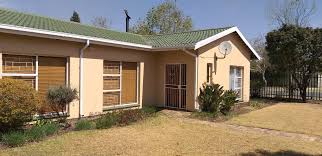 How much to paint a 3 bedroom house. 3 Bedroom House For Sale In Secunda Central Re Max Of Southern Africa