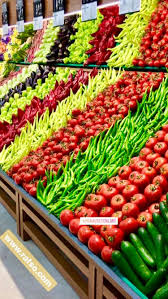 Pin Van Mehdi Heddebaux Op Fruits And Vegetables Groente Groenten Winkel Displays