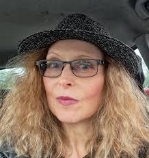 My name is Jacqueline, I'm 25. Looking for friends.