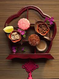 9 Places In Singapore To Get Mooncakes For Mid Autumn Festival 2015 Moon Cake Mid Autumn Festival Mooncake Festival