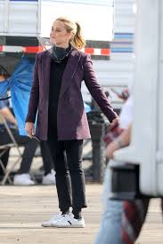 Laura jeanne reese witherspoon is an american actress, producer, and entrepreneur. Reese Witherspoon Brings Her Dog Along To Work On The Set Of The Morning Show In Los Angeles 120421 2