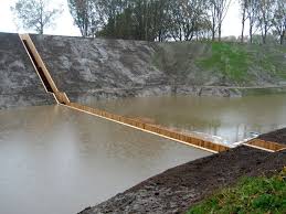 Fort De Roovere Trench Bridge By Ro Architects Make Sure To Look At The Other Images In That Gallery Pedestrian Bridge Architecture Moses