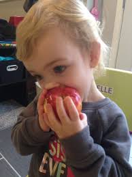 Why waste time cutting? Eat the thing whole