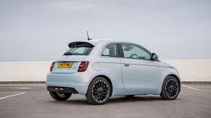 Either way, it is a good gas2 notes: New Fiat 500 Electric 2021 Review