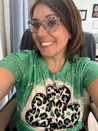 Hi, im 49. I like Bananas half way. Im in love with my husband of 7 years.  My favorite fruit is strawberries. I like oysters and raw clams. I like  coastal life.