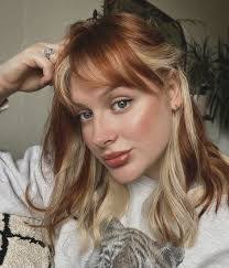 Ella Whitney's Instagram, Twitter & Facebook