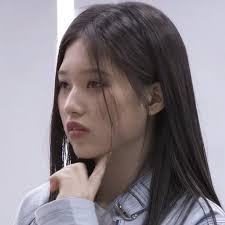 My baby yuna🫶🥰 i want her to debut so much ,but I don't think that will  happen🥺🙁