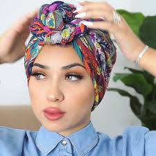 هالستايل بحسه كتييير حلو للصيف منشن رفيقتك اللي بتحب الألوان متلي Lense Circus Fashion Fashion Feminine
