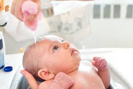 When and how to wash a baby's face. How To Give Your Newborn A Sponge Bath