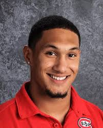 Huskies Upset #2 Minnesota Duluth 51-49