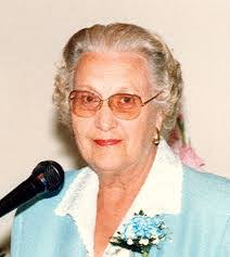 Bette Fox's Instagram, Twitter & Facebook