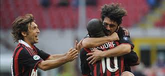 Elogiou a presença nas jogadas aéreas, com boa cabeçada. Da Gattuso Pirlo Seedorf A Poli Montolivo Sosa Da Paro A Pjanic E Da Totti A Totti