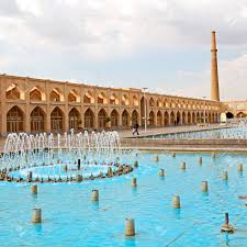 Irán participará en las competiciones de lucha en playa de italia. Difuminar En Iran La Antigua Plaza De Isfahan Jardin Prople Turismo Patrimonial Arbol Y Mezquita Fotos Retratos Imagenes Y Fotografia De Archivo Libres De Derecho Image 83372103